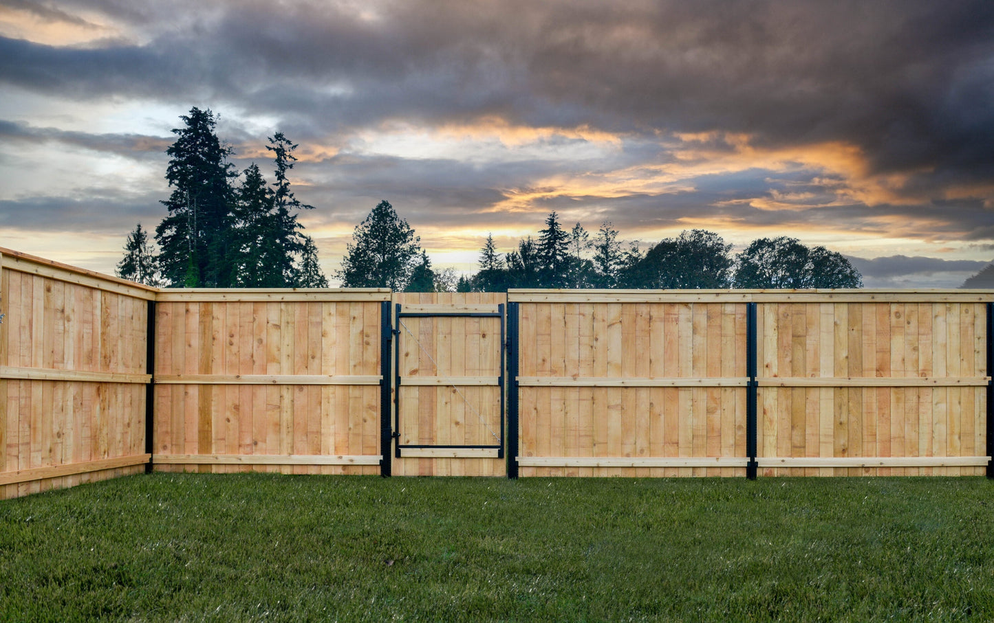 Lifetime Steel Post 8-ft H x 4-in W Powder-coated Steel Post and Rail Yard Line Fence Post
