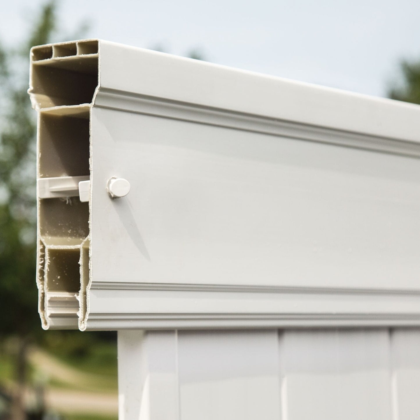 Freedom Ready-to-Assemble 3.75-in White Vinyl Rail Clip For Vinyl Fence 2-Pack