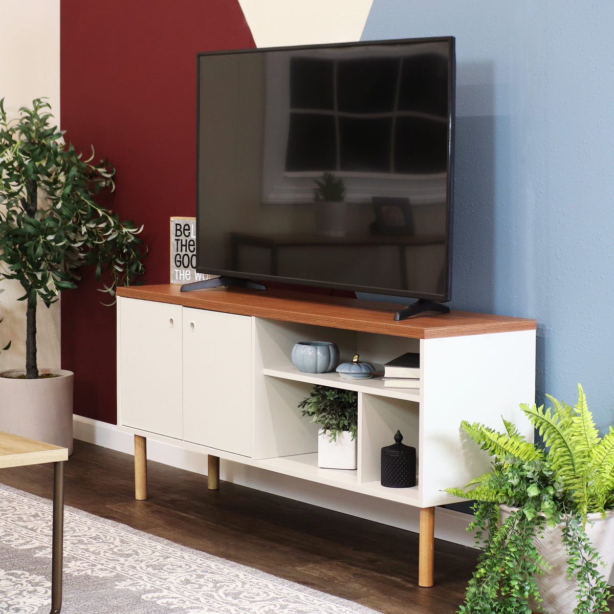Sunnydaze Decor Off-white Contemporary/Modern Mdf Media Cabinet