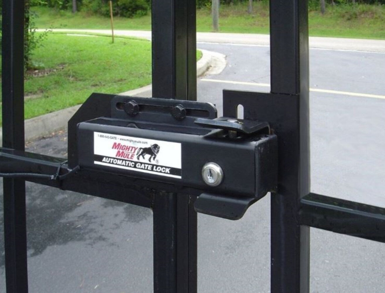 Mighty Mule Fm143 Automatic Gate Lock