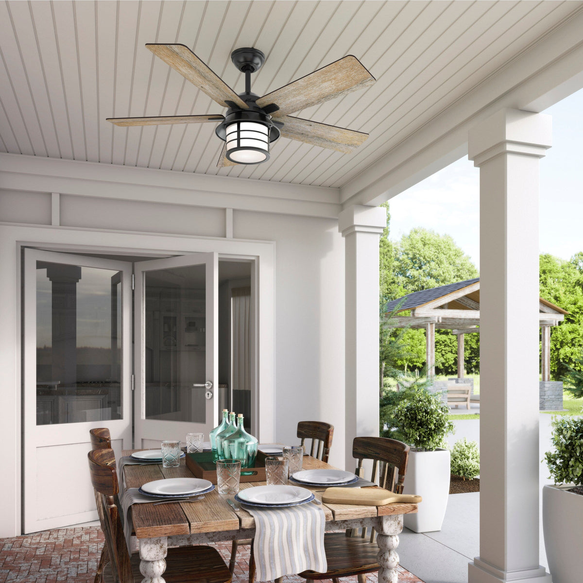 Hunter Lantern Bay LED 54-in Matte Black Indoor/Outdoor Ceiling Fan with Light Kit and Remote, 5-Blade