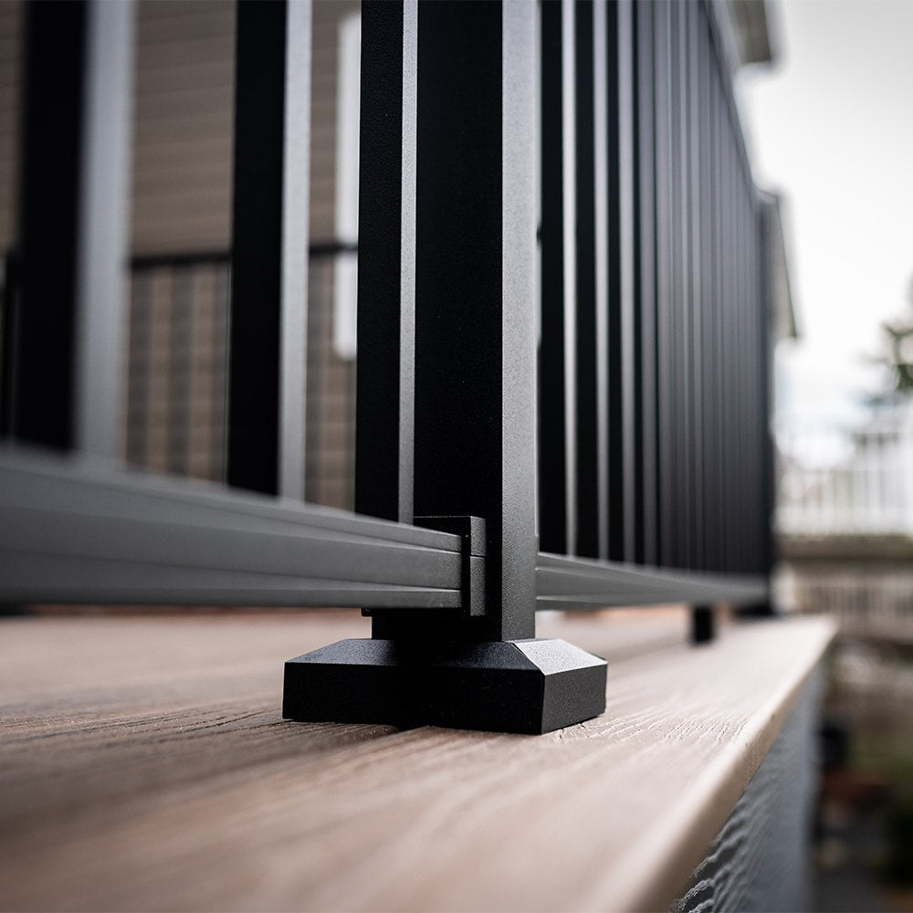 Trex Signature 6-ft x 36-in Charcoal Black Aluminum Deck Rail Kit