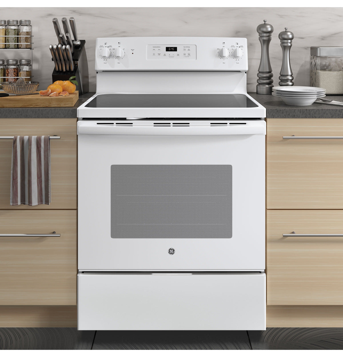 GE 30-in Smooth Surface 4 Elements 5.3-cu ft Self-Cleaning Freestanding Electric Range (White)