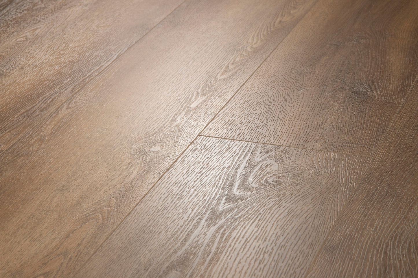 CALI Legends Outrigger Oak Luxury Vinyl Plank Flooring, 9-in W x 60-in L, 12-mm Thick, Water Resistant Interlocking (22.44-sq ft Carton)
