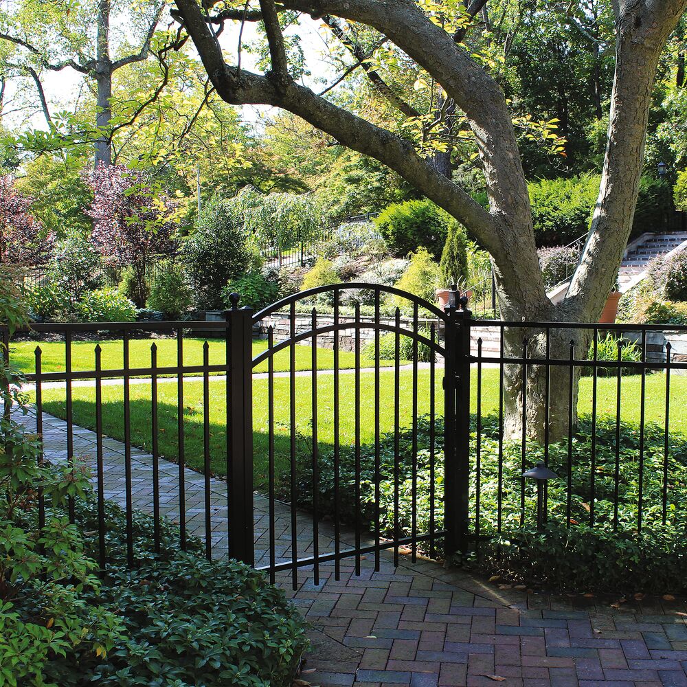 Freedom Concord 4-ft H x 4-ft W Black Aluminum Spaced Picket Arched-top Decorative Fence Gate