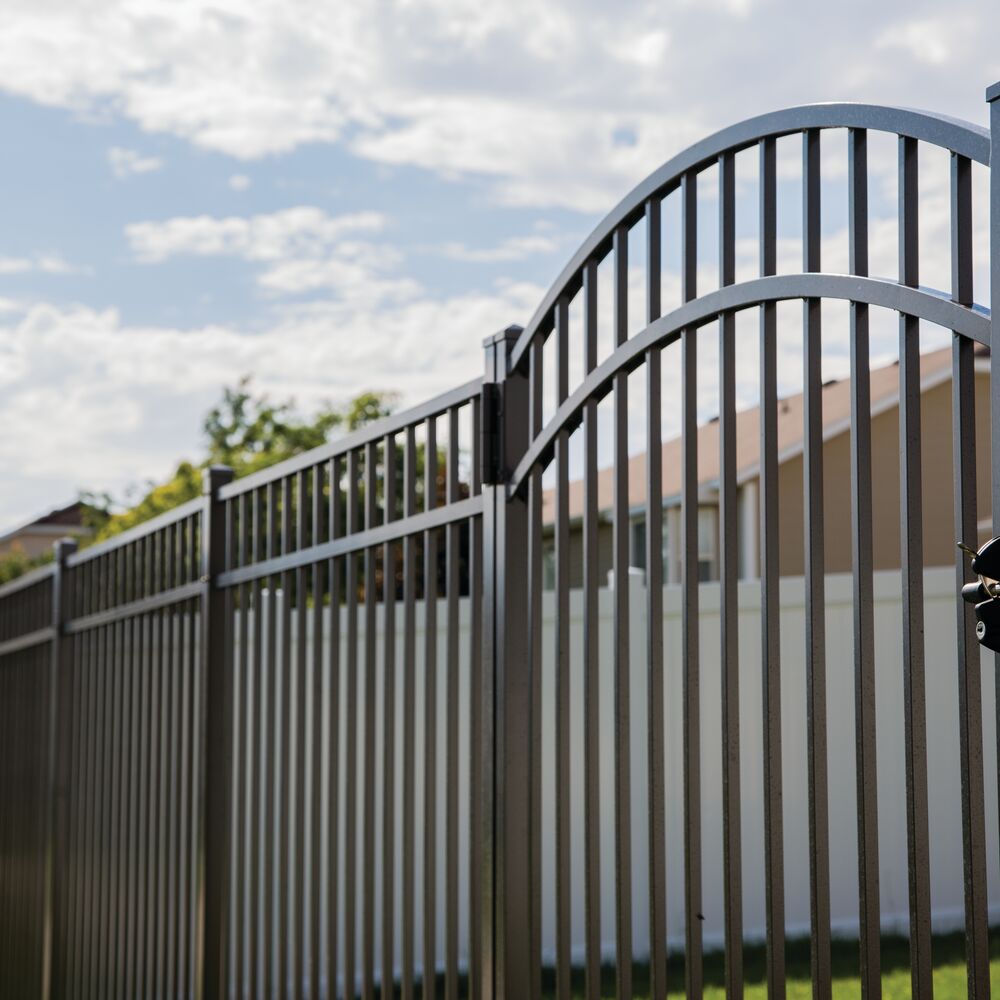 Freedom New Haven 6-ft H x 4-ft W Black Aluminum Spaced Picket Flat-top Decorative Fence Gate