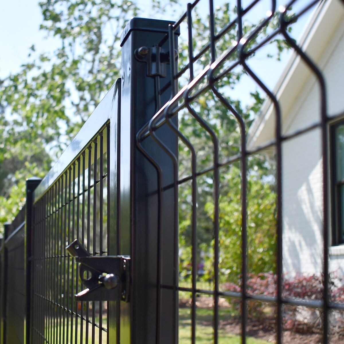 Ironcraft Accessory 3-in Black Powder Coated Metal Fence Mounting Bracket For Metal Fence