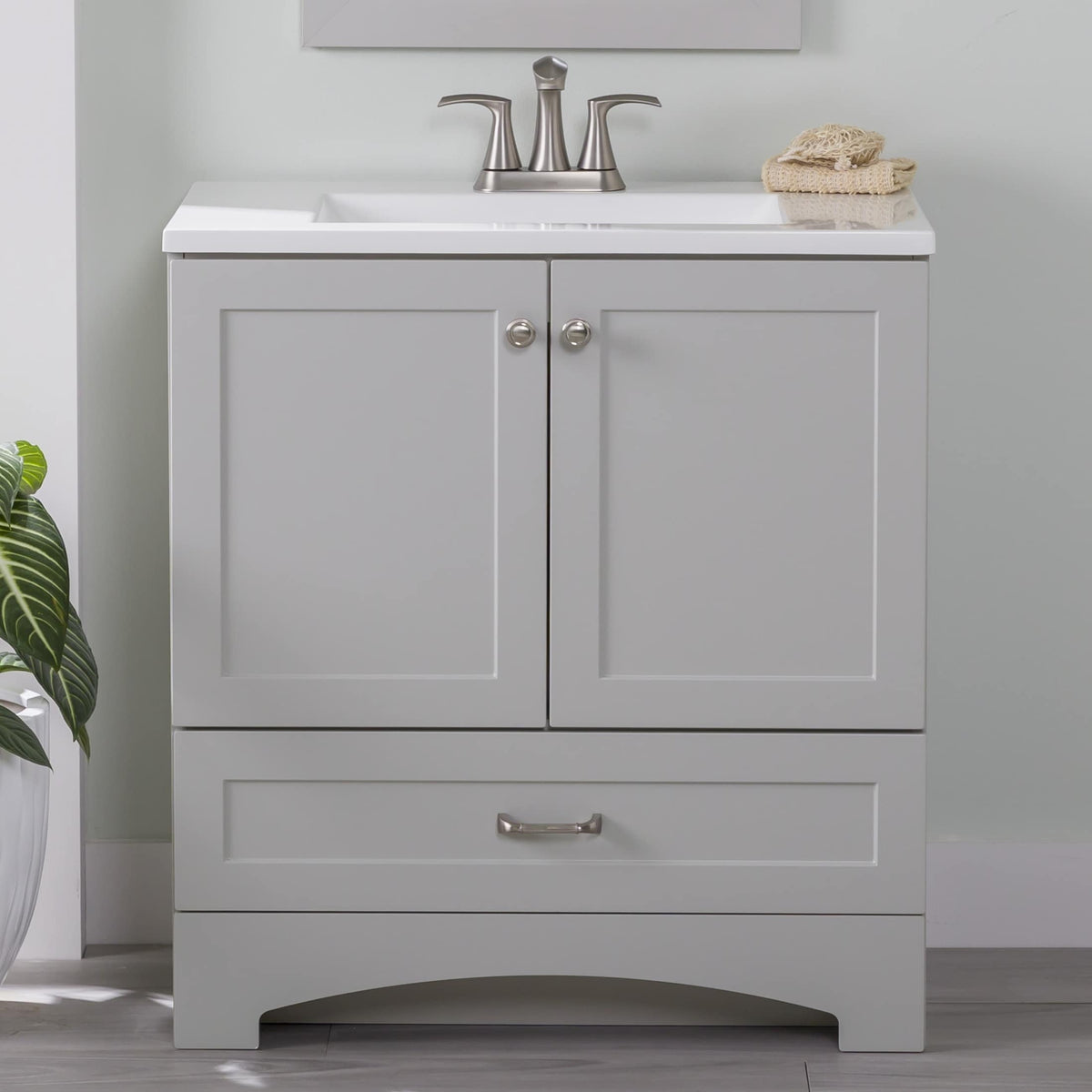 Diamond NOW Cassidy 30-in Pearl Gray Single Sink Bathroom Vanity with White Cultured Marble Top