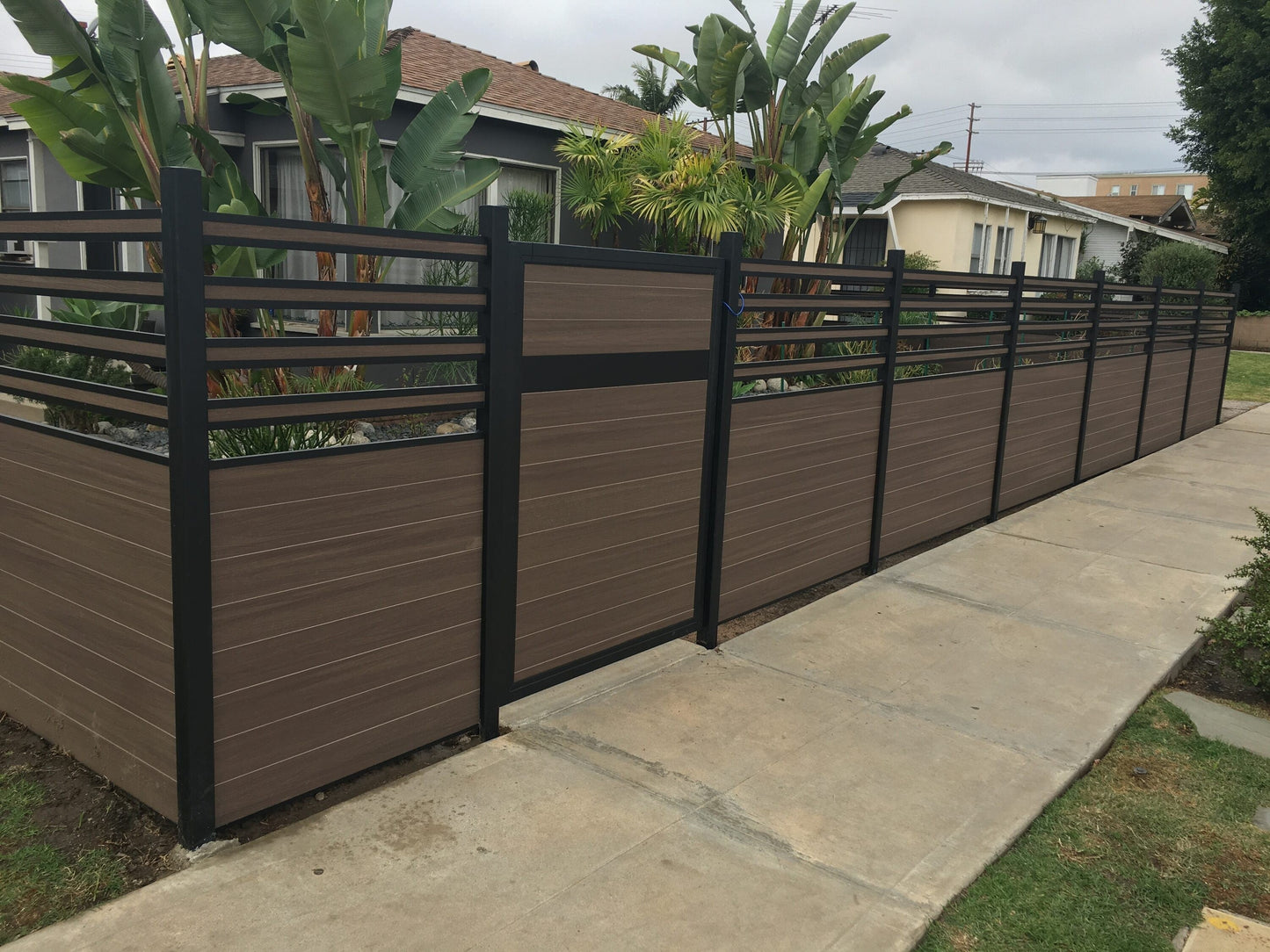 Infinity Euro 4-ft H Black Composite Fence with Post Cap