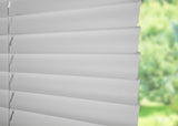 Project Source 1-in Slat Width 45-in x 64-in Cordless White Vinyl Room Darkening Mini Blinds