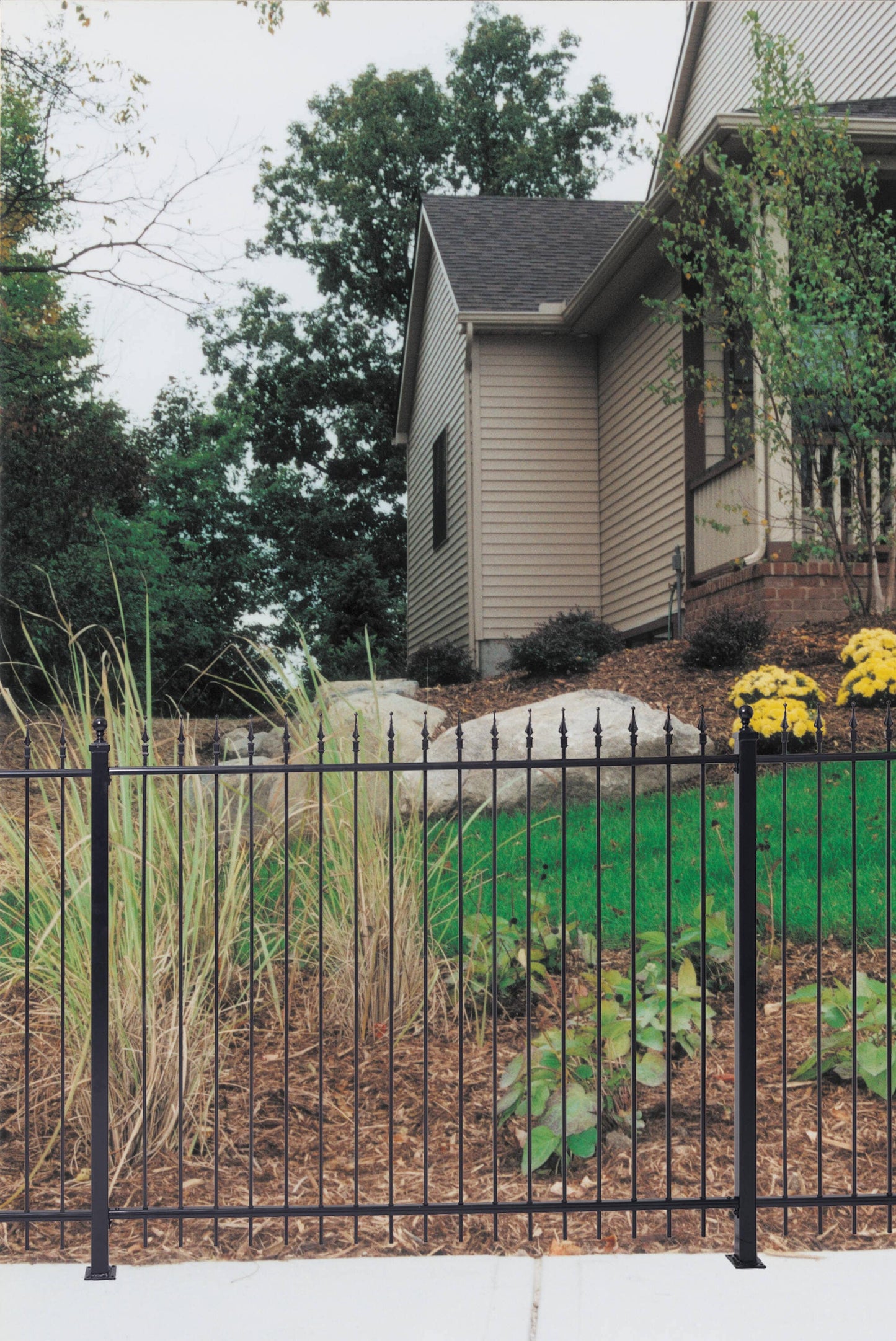 Gilpin 4-ft H x 6-ft W Black Steel Spaced Picket Square-top Decorative Fence Panel