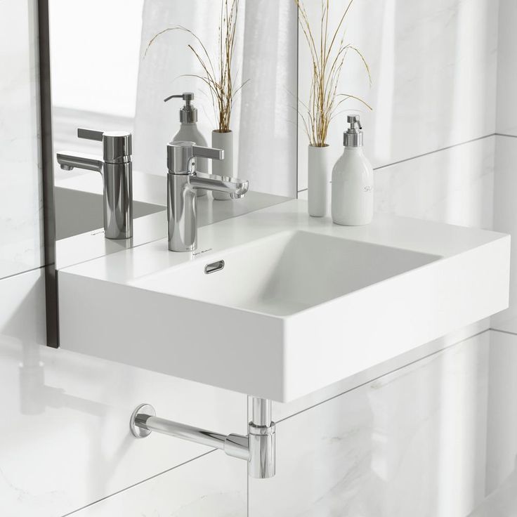 Swiss Madison St. Tropez Vessel Sink in Glossy White