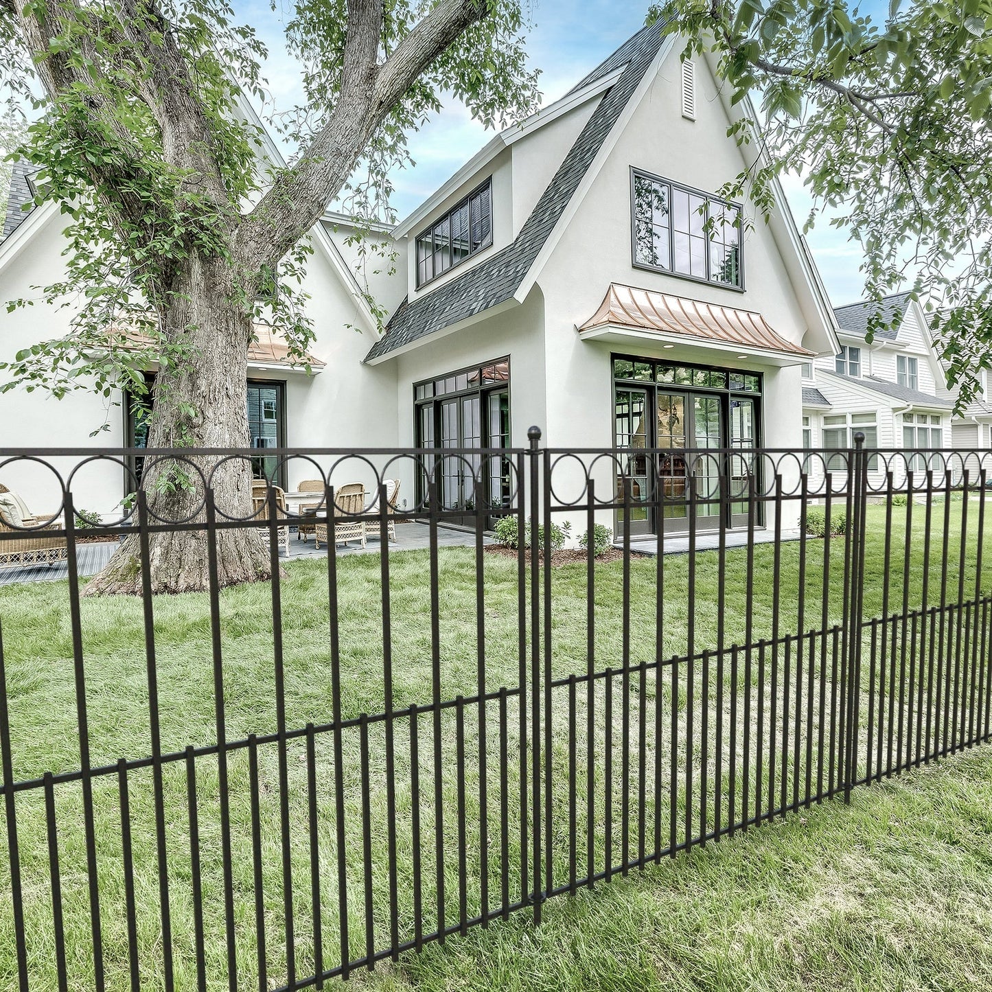 YARDLINK Grand Ambrose 3-ft H x 4-ft W Powder Coated Galvanized Steel Decorative Metal Flat-top No Dig Decorative Fence Panel