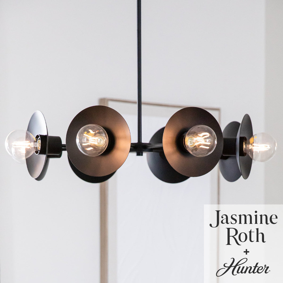 Hunter Fernando 8-Light Matte Black Modern/ContemporaryBare Bulb Chandelier