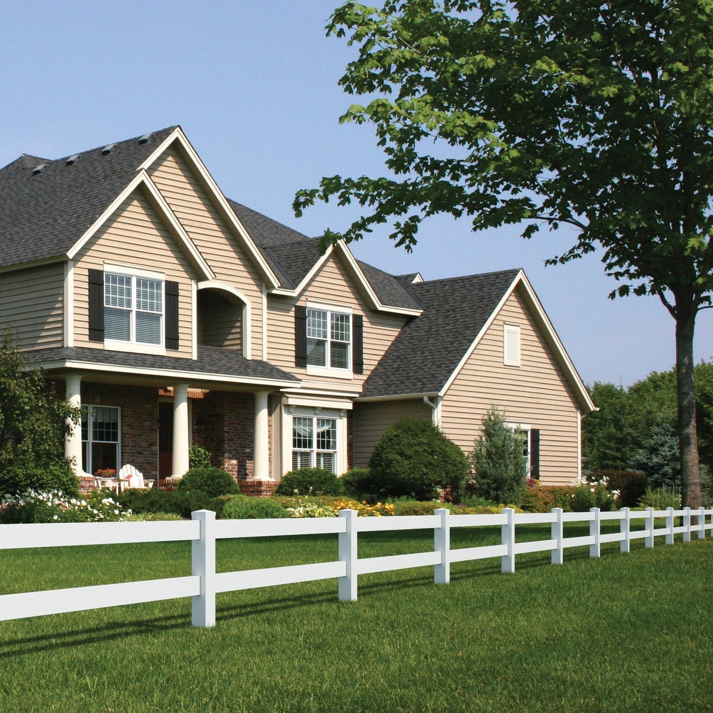 Outdoor Essentials 8-ft H x 0.5-ft W White Vinyl Flat-top Fence Rail (Unassembled)