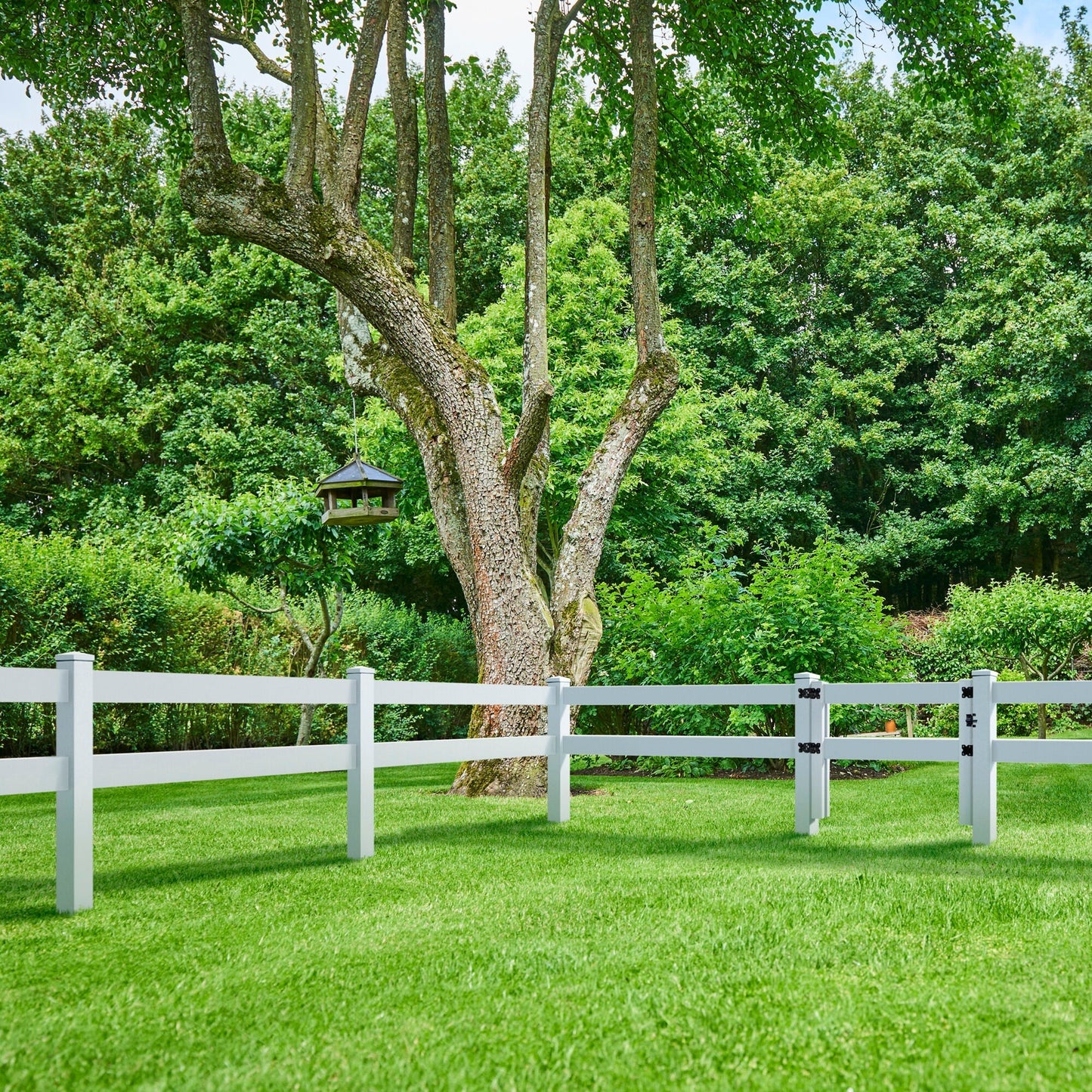 Outdoor Essentials Ranch 2-Rail 5-ft H x 5-in W White Vinyl Fence Post (Unassembled)