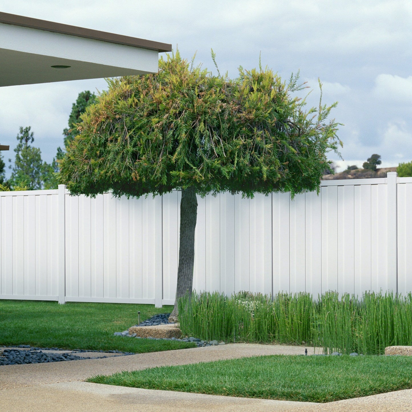 Outdoor Essentials Northport 6-ft H x 6-ft W White Privacy Vinyl Flat-top Fence Panel (Unassembled)