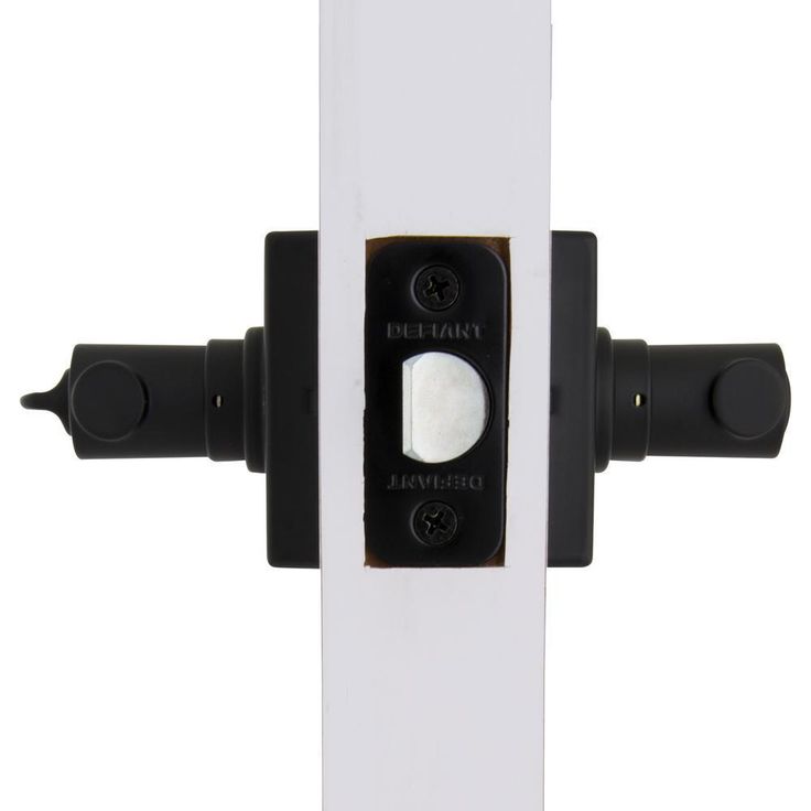 Highland Matte Black Bed and Bath Door Lever with Square Rose