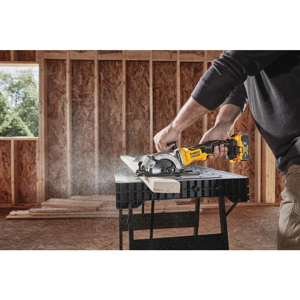 ATOMIC 20-Volt MAX Brushless 4-1/2 in. Cordless Circular Saw Kit with 5.0 Ahr Battery Pack, Charger and Bag - Super Arbor