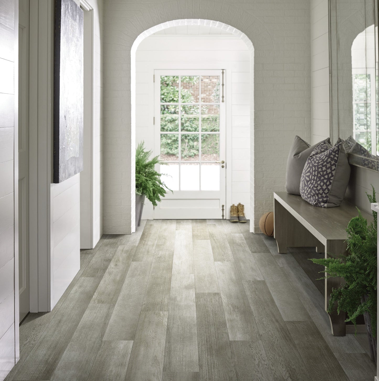 Shaw Westwork Broward 6-in Wide x 2-1/2-mm Thick Waterproof Luxury Vinyl Plank Flooring (41.72-sq ft)