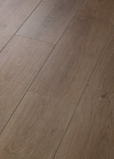Shaw Brillance Plus Chateau Oak Brown 12-mil x 7-in W x 48-in L Waterproof Interlocking Luxury Vinyl Plank Flooring (23.64-sq ft/ Carton)