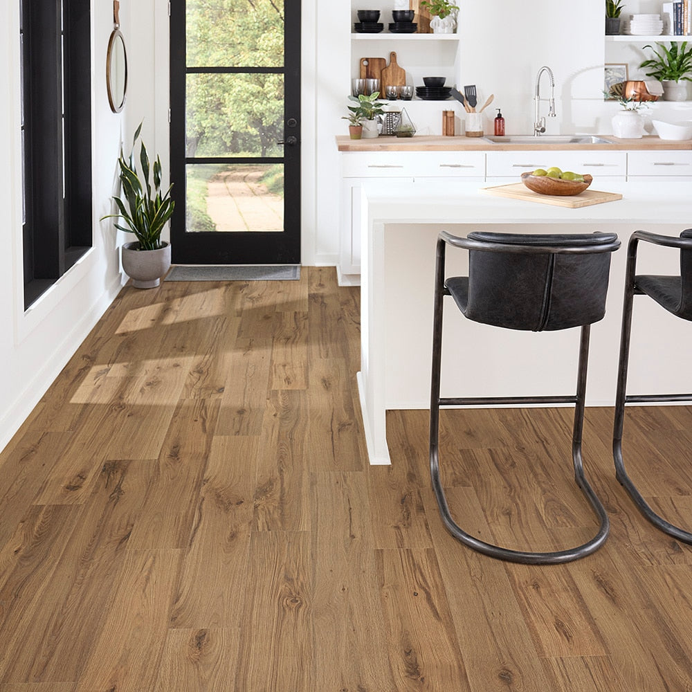 Pergo EverCraft Winding Creek Oak Brown Waterproof Hybrid Resilient Flooring 27-sq ft