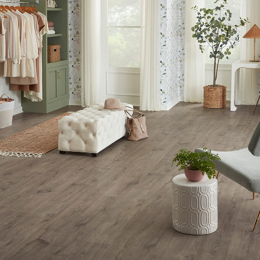 Pergo EverCraft River Ridge Oak Gray Waterproof Hybrid Resilient Flooring
