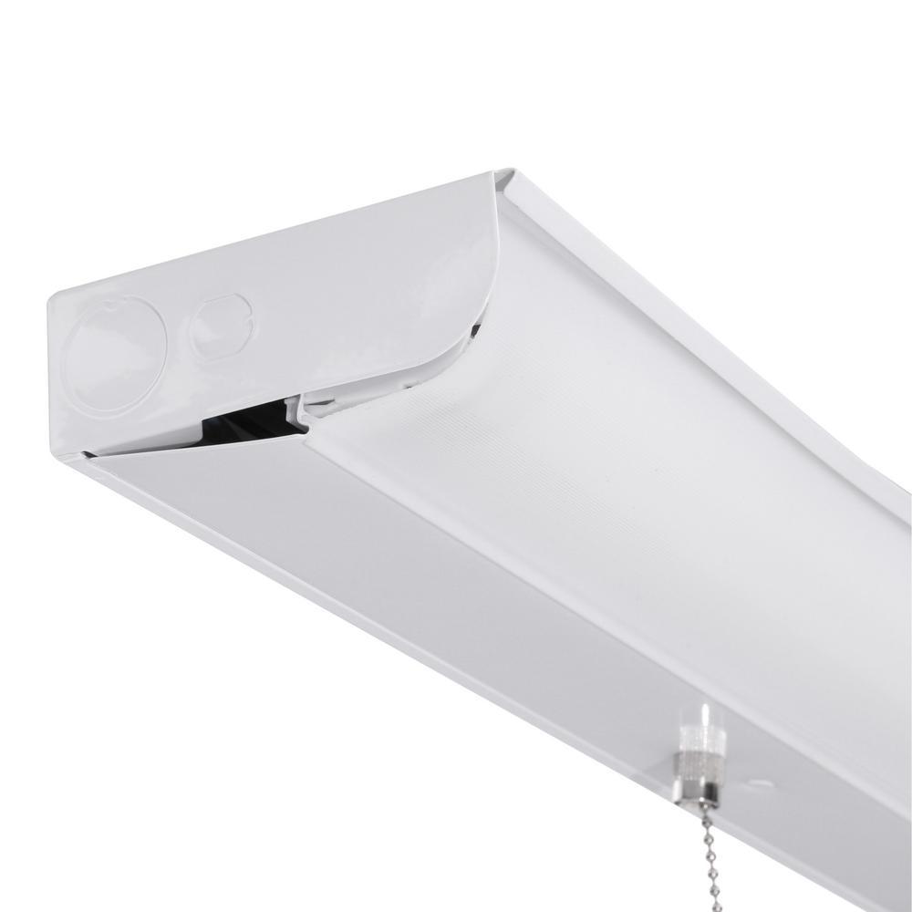 1-Light White Fluorescent Ceiling Closet Flushmount - Super Arbor