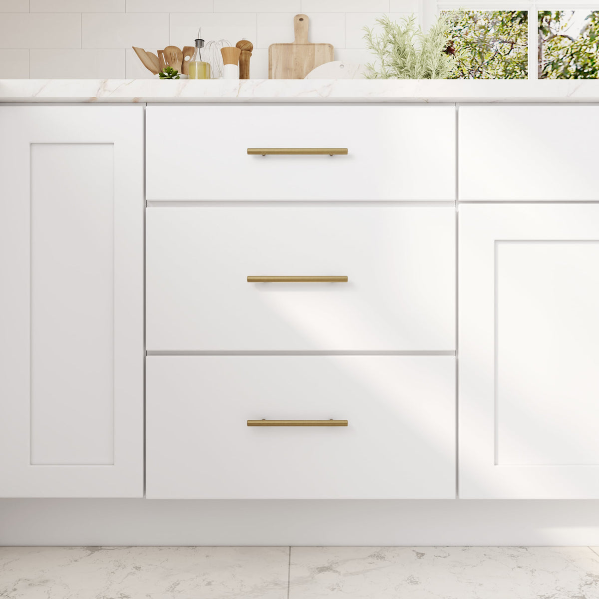 RELIABILT Fairplay 9-in W x 34.5-in H x 24-in D White Base Ready To Assemble Plywood Cabinet (Recessed Panel Shaker Door Style)