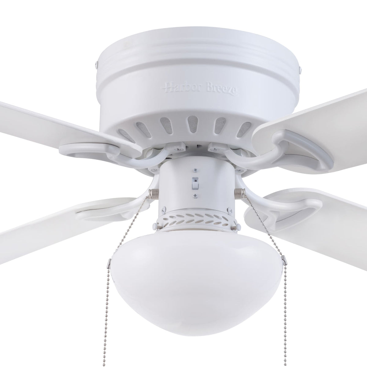 Harbor Breeze Armitage 42-in White LED Indoor Flush Mount Ceiling Fan (4-Blade)