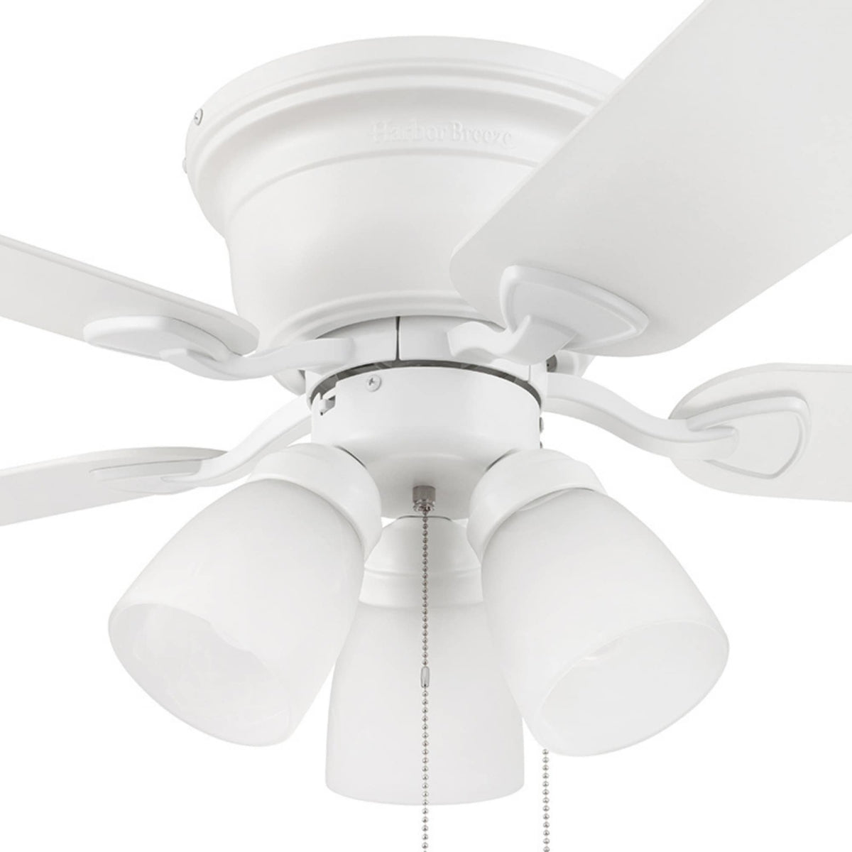 Harbor Breeze Centreville 42-in White LED Indoor Flush Mount Ceiling Fan with Light Kit (5-Blade)
