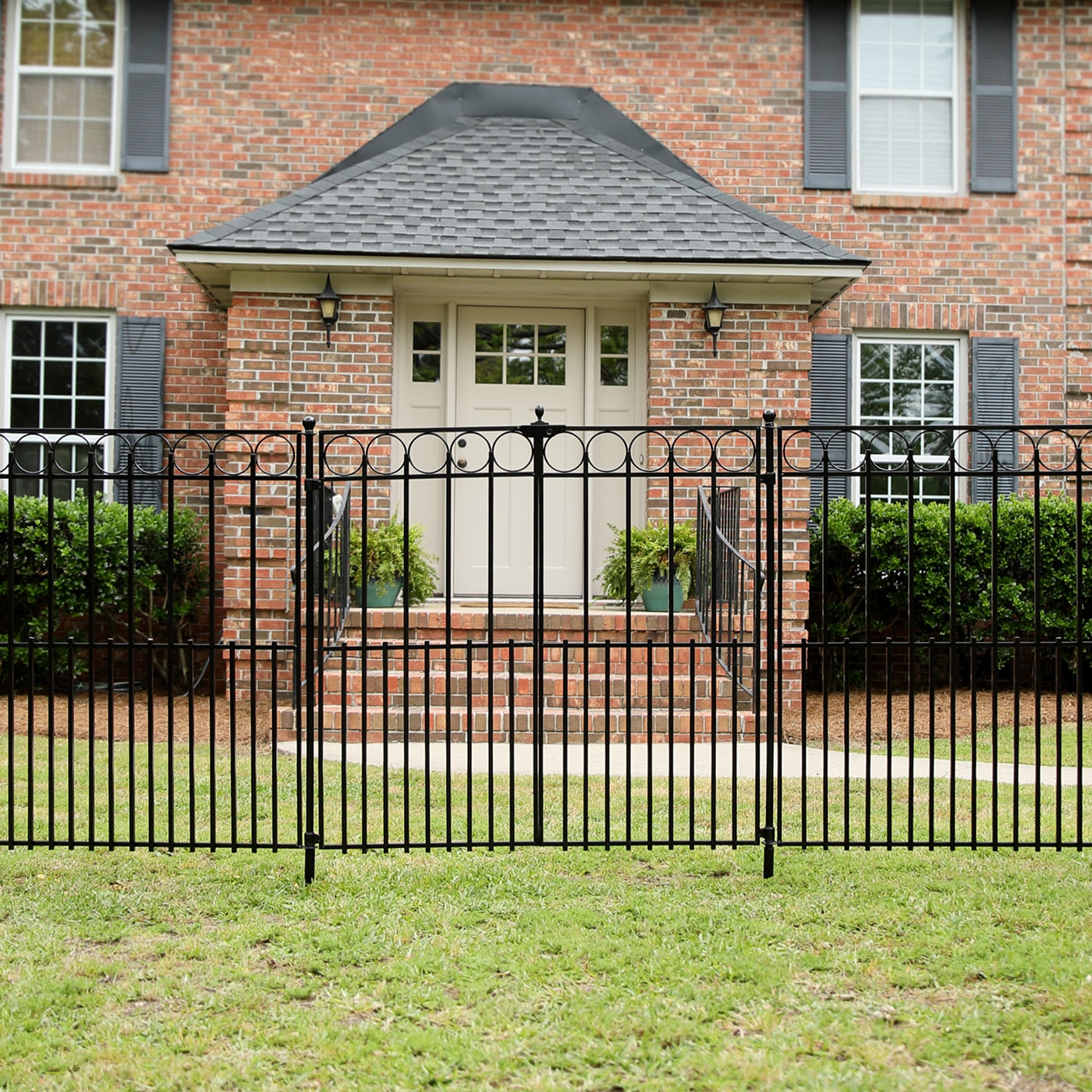 YARDLINK Grand Ambrose XL 3-ft H x 3-3/4-ft W Black Powder Coated Steel No Dig Flat-top No Dig Decorative Fence Gate