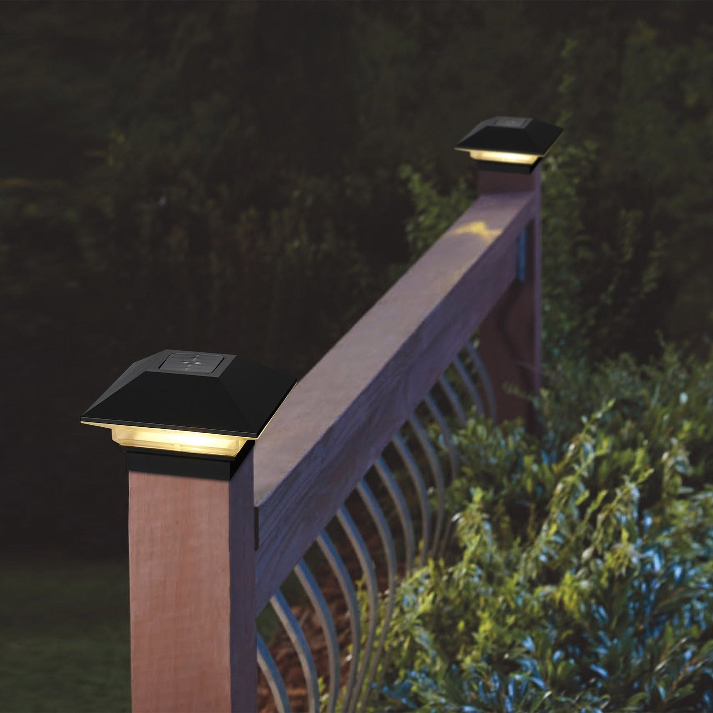 RELIABILT 4-in x 4-in 5-Lumen Black Solar LED Outdoor Post Cap Light (5000 K)