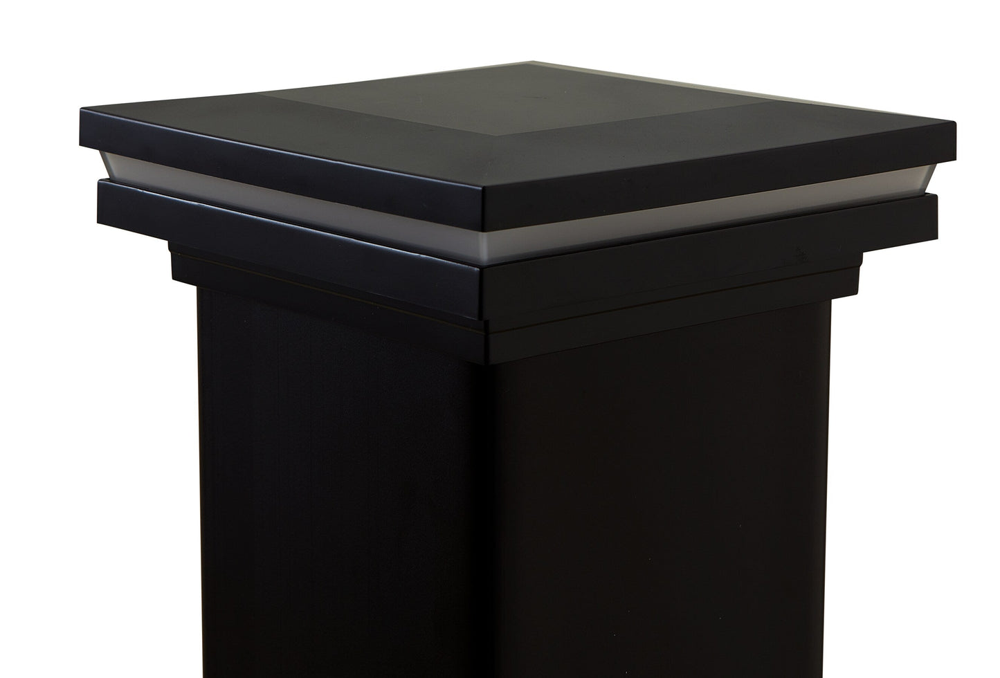 Fiberon 4-in x 4-in 25-Lumen 0.3-Watt Obsidian Low Voltage Hardwired LED Outdoor Post Cap Light (3000)