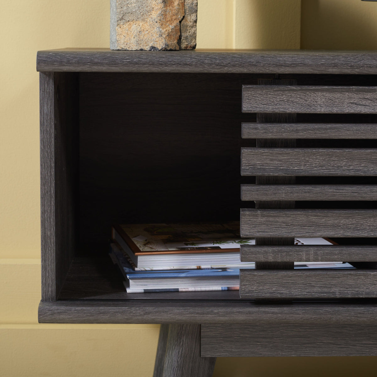 Safavieh Esma Distressed Black Casual Mdf Media Cabinet