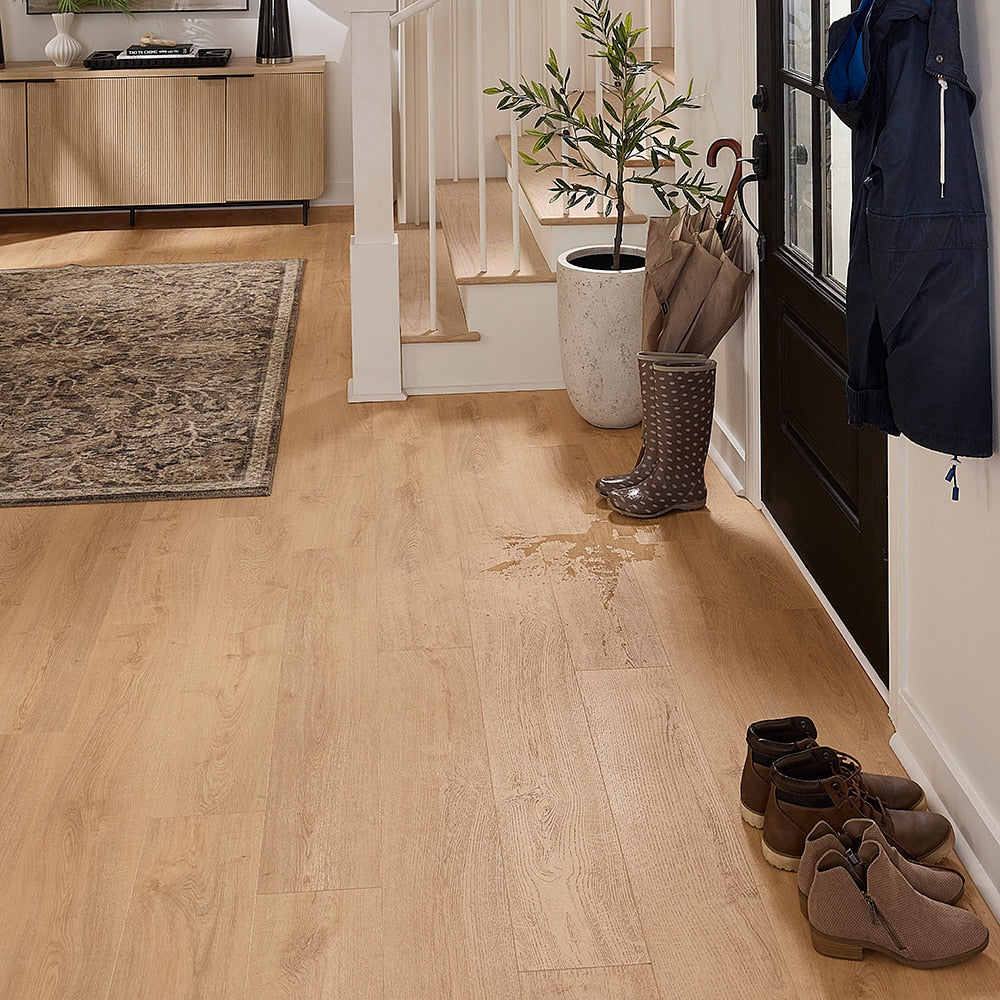 Pergo DuraCraft Bruges Oak Brown 22-mil Waterproof Interlocking Luxury Vinyl Plank