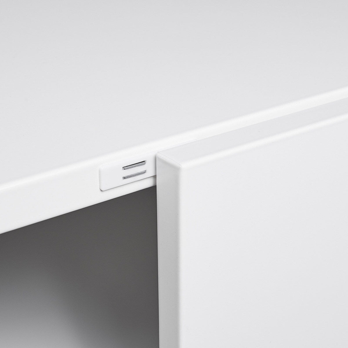 Flynama White 23.62-in File Cabinet