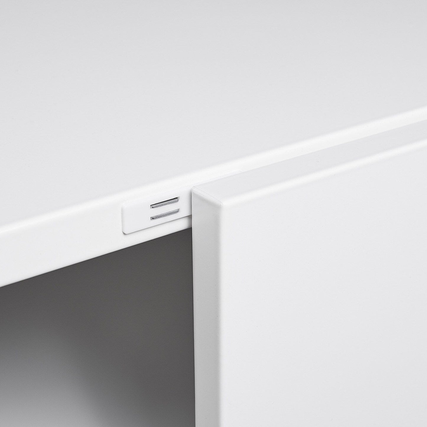 Flynama White 23.62-in File Cabinet