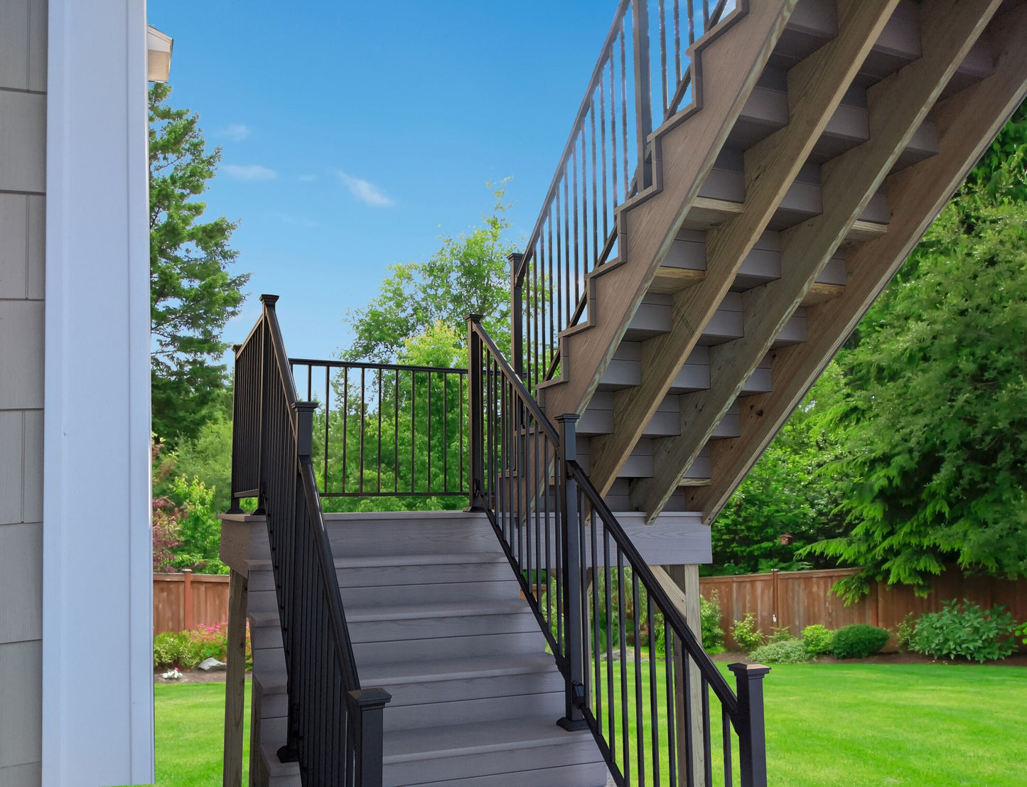 RELIABILT 1-in x 1-in Black Sand Steel Stair Connector