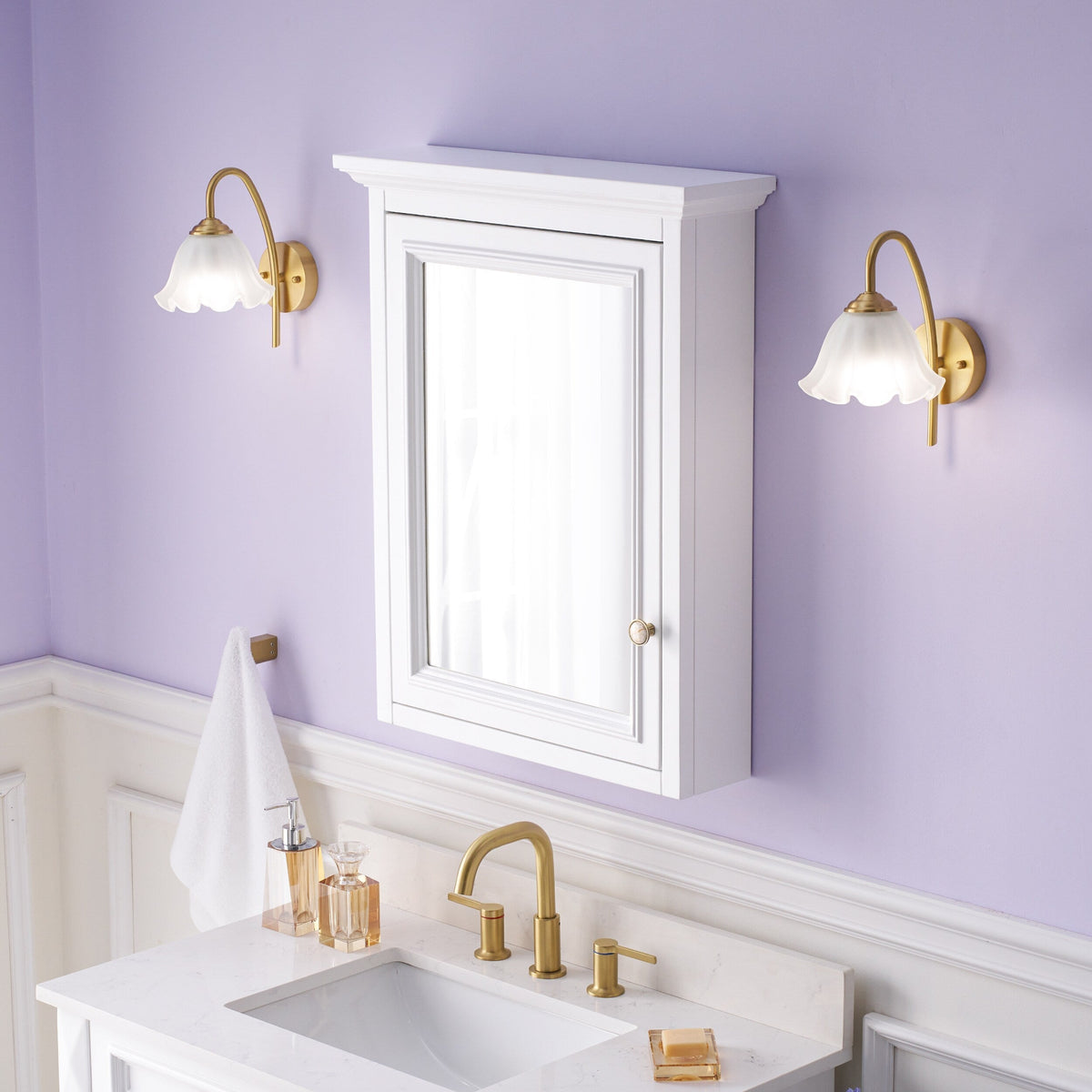WELLFOR GRACE Solid Wood 24-in x 30-in Surface Mount White Mirrored Soft Close Medicine Cabinet