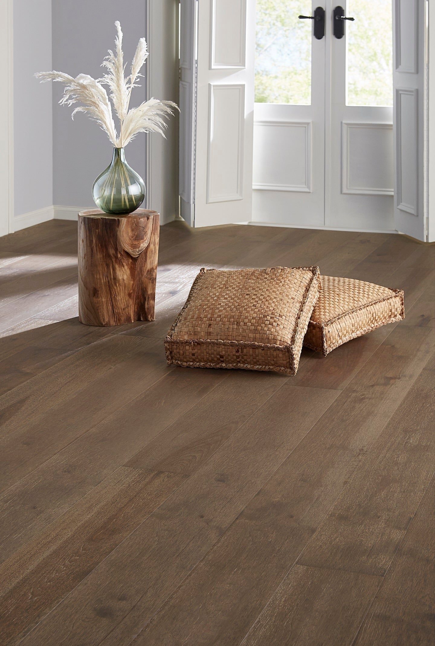 Element Flooring Sahara Lunar Surface Hickory 7-1/2-in W x 1/2-in T x 74-51/64-in Wirebrushed Engineered Hardwood Flooring (31.09-sq ft / Carton)
