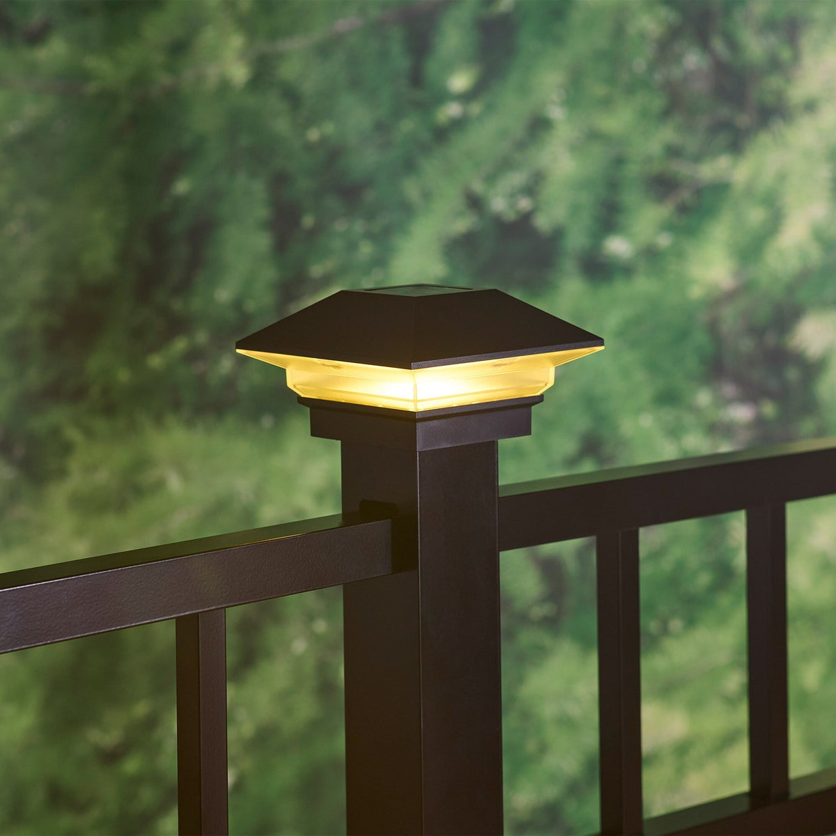 RELIABILT 3-in x 3-in 5-Lumen Black Solar LED Outdoor Post Cap Light (5000 K)