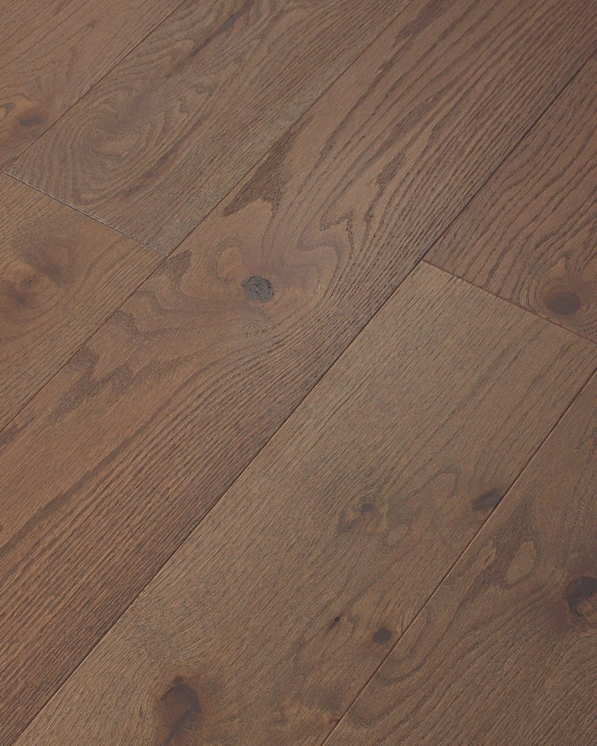 Shaw Oak Kiefer hardwood flooring — color and finish detail