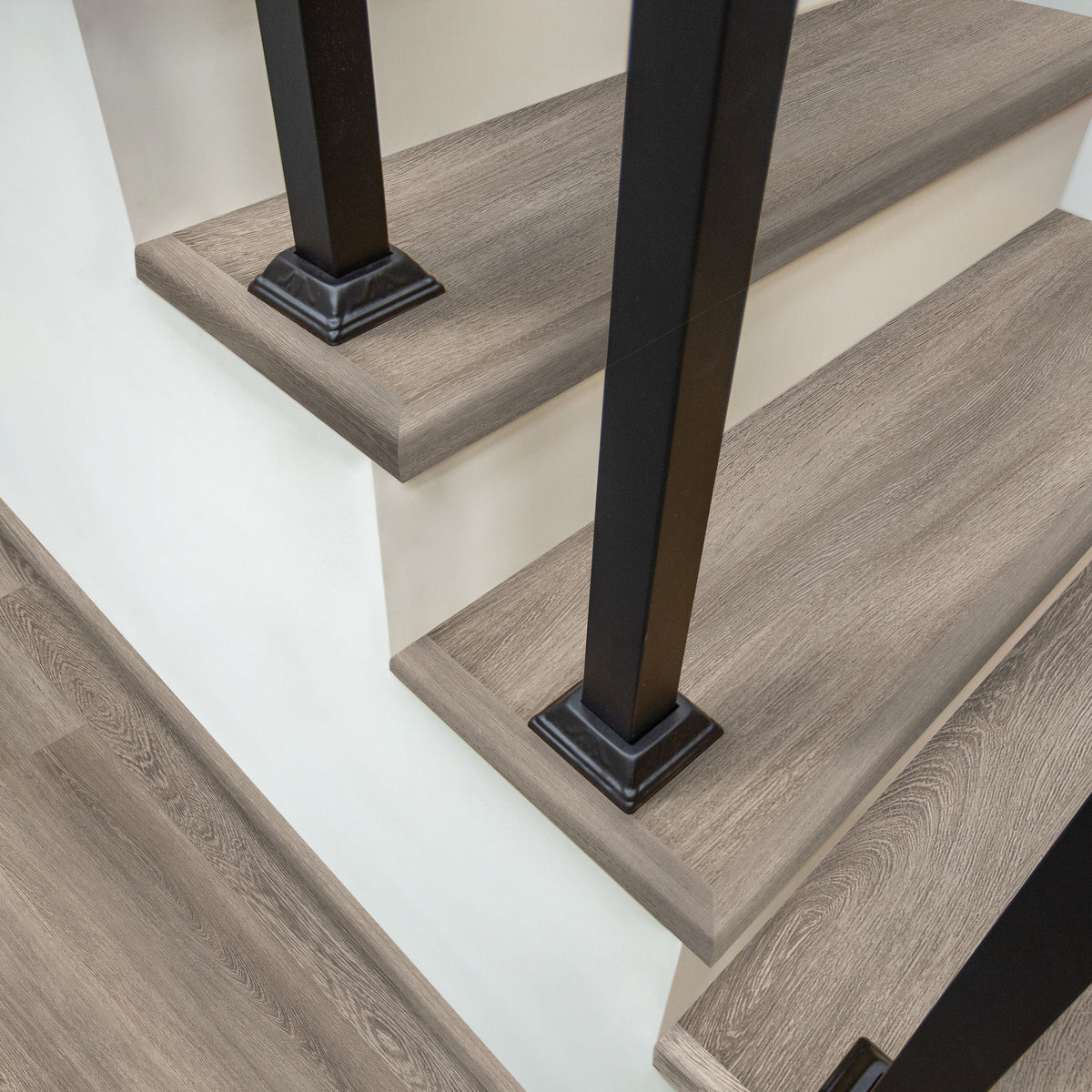 SimpleSolutions 2.37-in x 78.7-in Heathered/Aged Gray Oak Prefinished Stair Nosing
