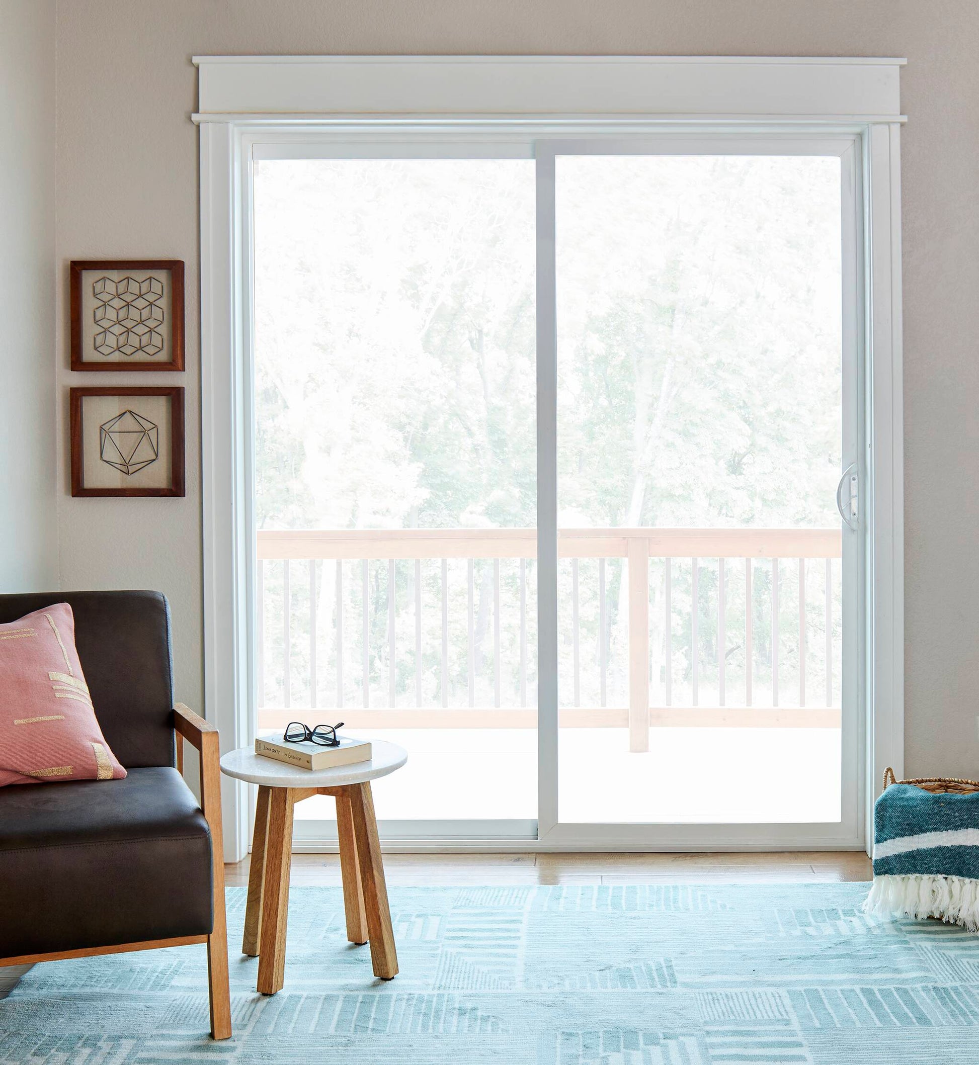 Pella 72-in x 80-in Vinyl Sliding, Universal reversible – installed room view