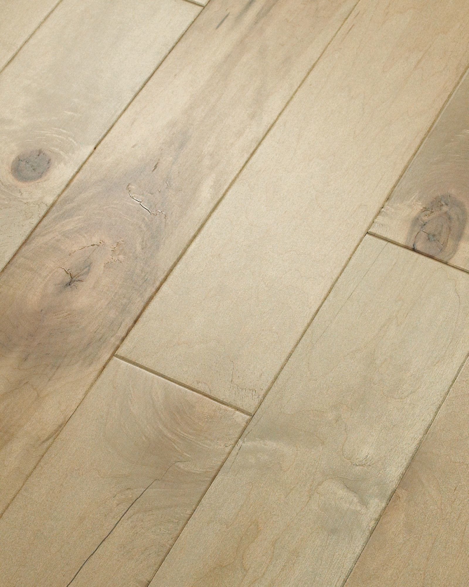 Shaw Maple Café Au Lait hardwood flooring — color and finish detail