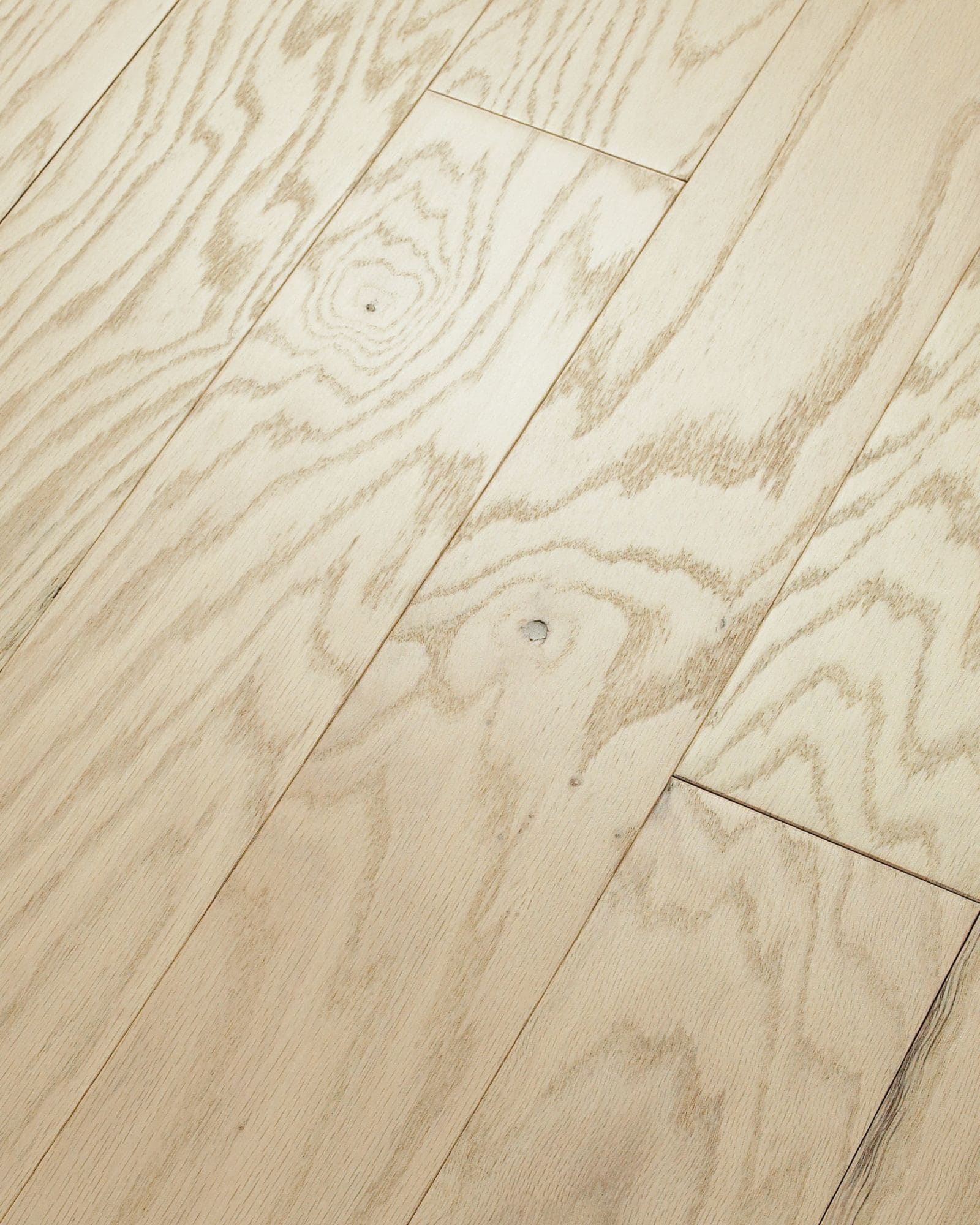 Shaw Red oak Ristretto hardwood flooring — color and finish detail