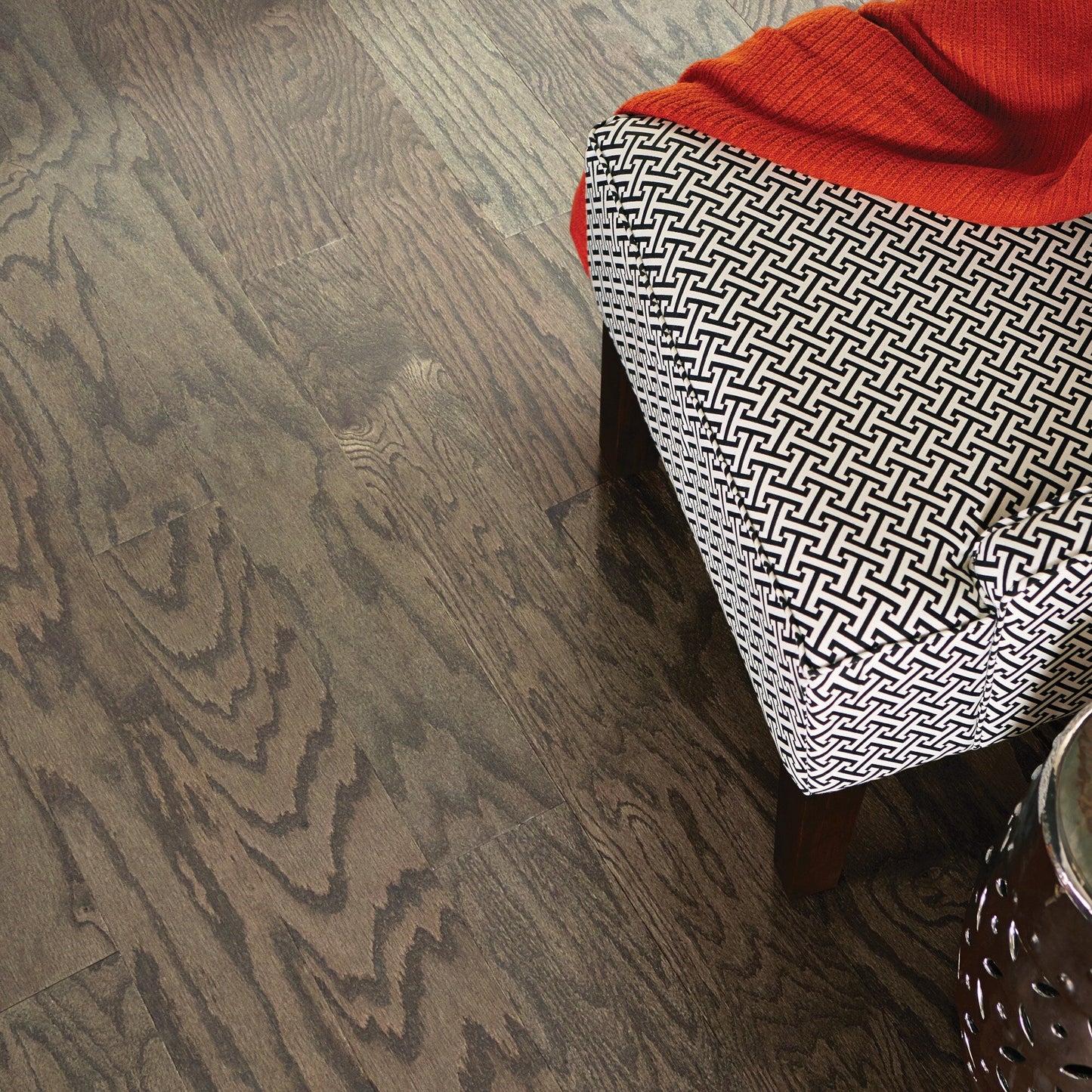 Shaw Red oak Americano hardwood flooring — installed room view