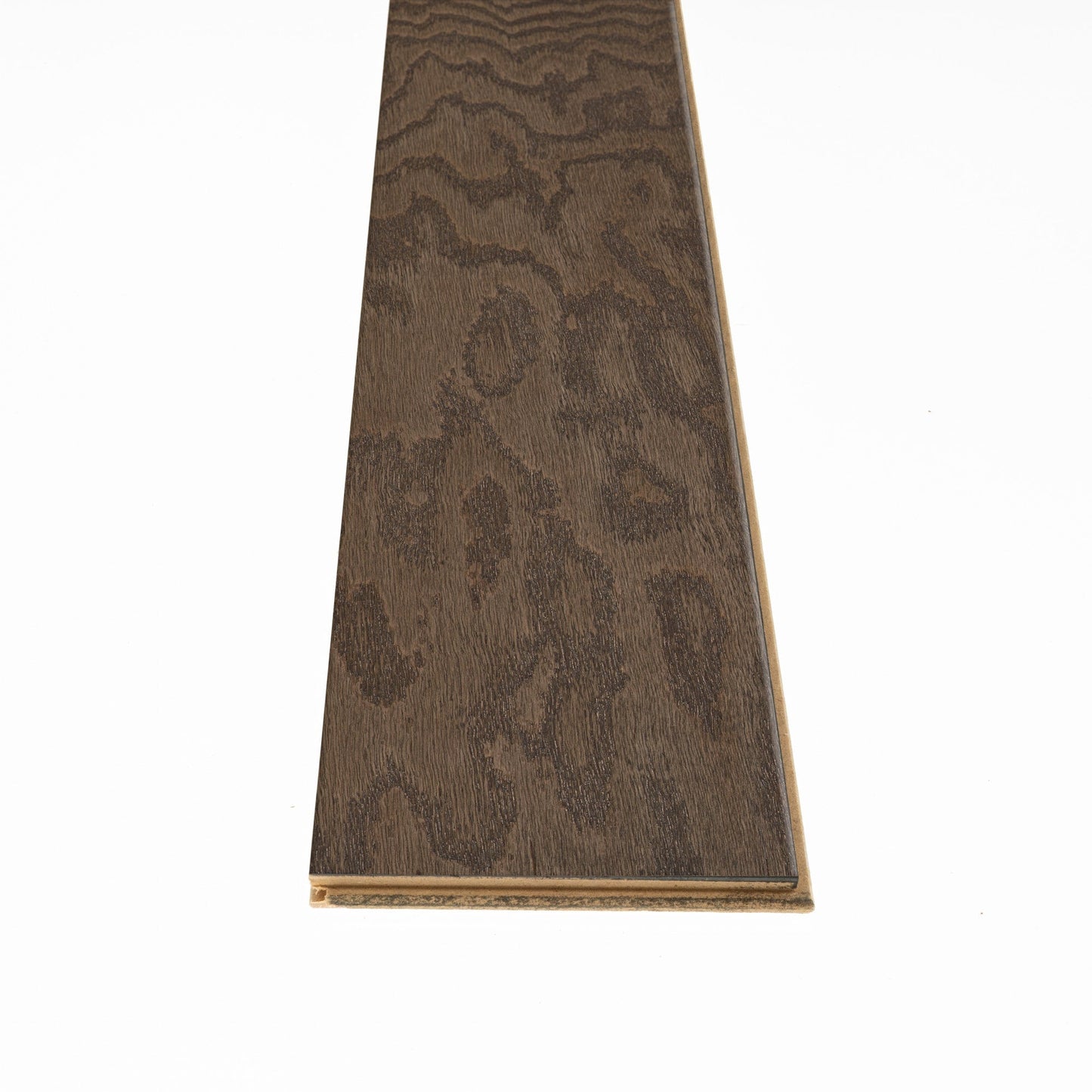 Shaw Red oak Americano hardwood flooring — lifestyle view