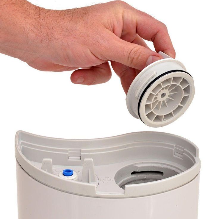 Drinking Water and System Counter Top Filtration in Chrome Dispenser